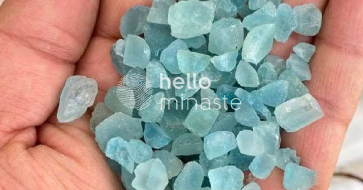 blue topaz healing stone raw outdoor shooting min cover