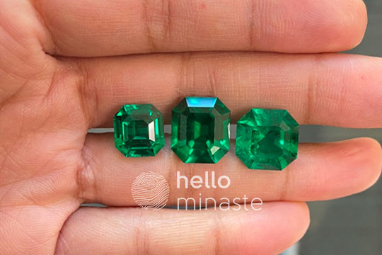 green emerald on hand